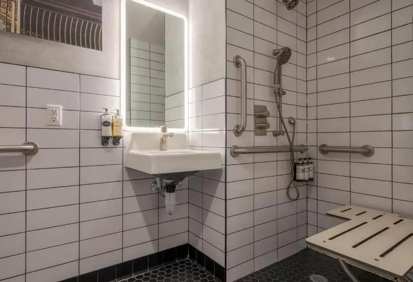 Superior-invahuone, Pestana Cr7 Times Square