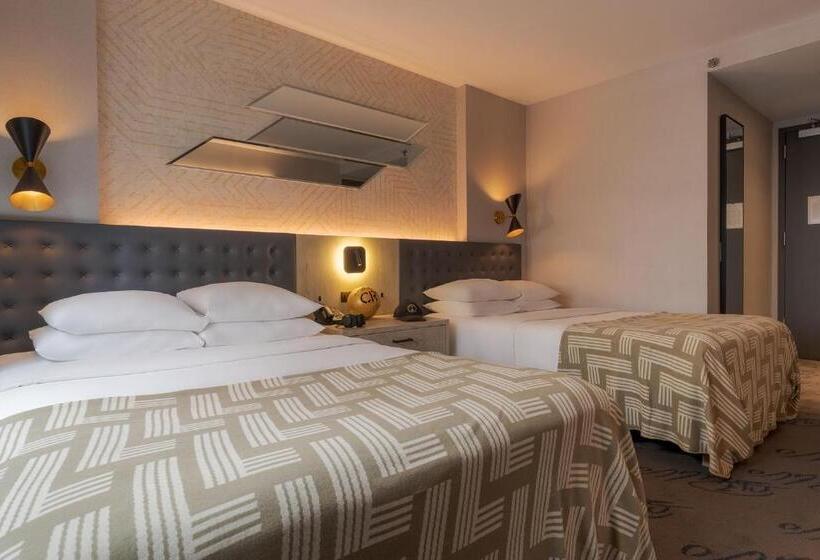 컴포트 룸, Pestana Cr7 Times Square