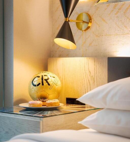 컴포트 룸, Pestana Cr7 Times Square