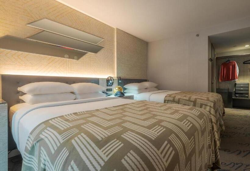 컴포트 룸, Pestana Cr7 Times Square