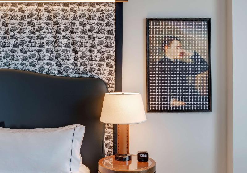 스탠다드 룸 킹사이즈 침대, Canopy By Hilton Boston Downtown