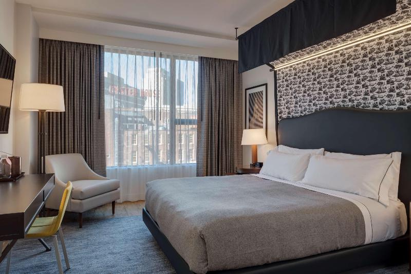 스탠다드 룸 킹사이즈 침대, Canopy By Hilton Boston Downtown