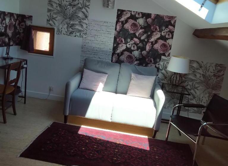 带2个卧室的公寓, Espace Beléverte Bussière 1 Tamaris Appartement Meublé De 2 Chambres