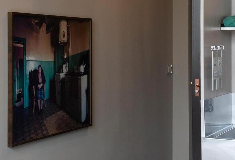 חדר בסיסי, Piet Hein Eek