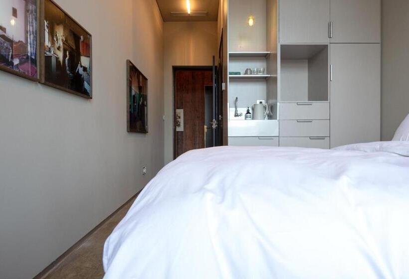 חדר בסיסי, Piet Hein Eek