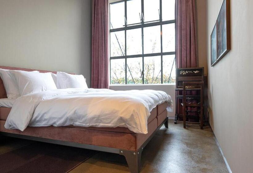 חדר בסיסי, Piet Hein Eek