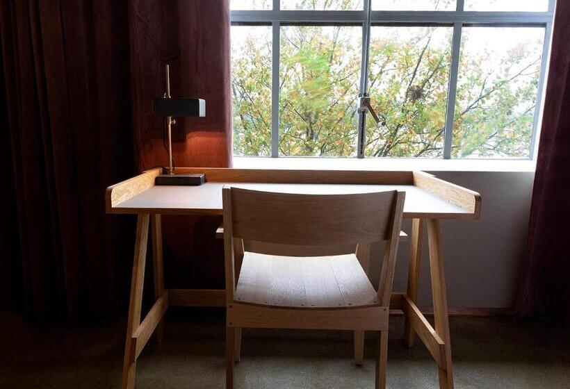 חדר סטנדרט, Piet Hein Eek