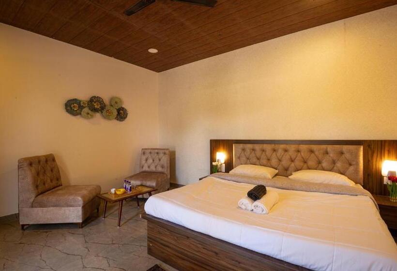 Номер Deluxe Кровать Кинг, Takshshila Park And Resorts