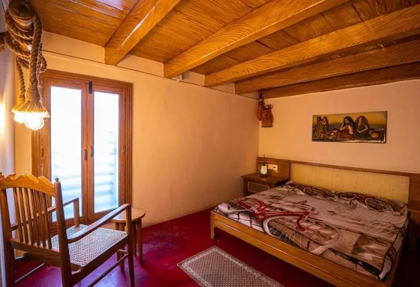 家族用バンガロー, Takshshila Park And Resorts