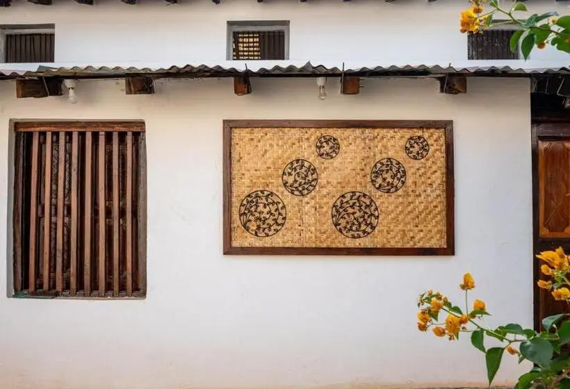 家族用バンガロー, Takshshila Park And Resorts