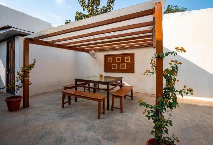 בונגלו משפחתי, Takshshila Park And Resorts