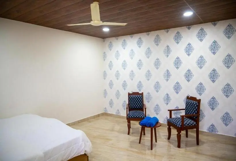 エコノミールーム, Takshshila Park And Resorts