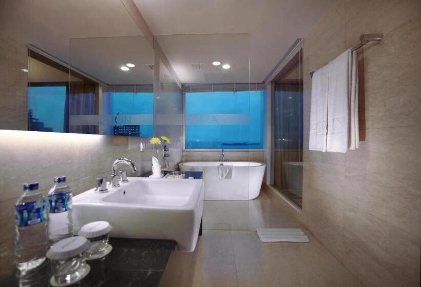 جناح إدارى, Aston Makassar Hotel & Convention Center