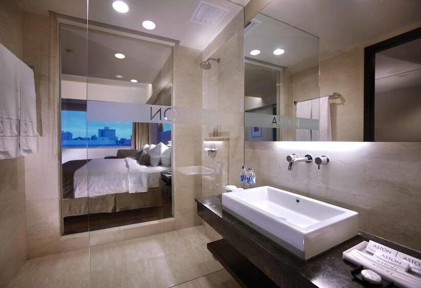 غرفة ديلوكس, Aston Makassar Hotel & Convention Center