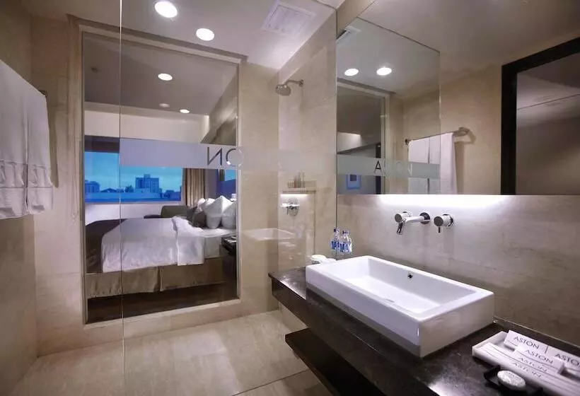 デラックスルーム, Aston Makassar Hotel & Convention Center
