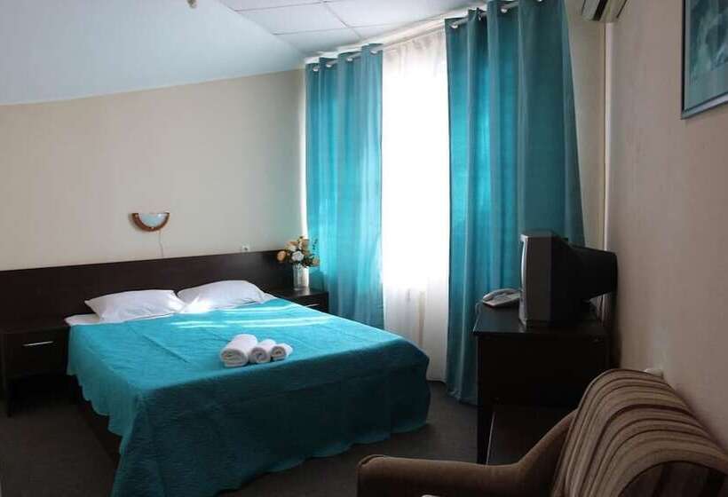 חדר סטנדרט נוף לעיר, Admiral