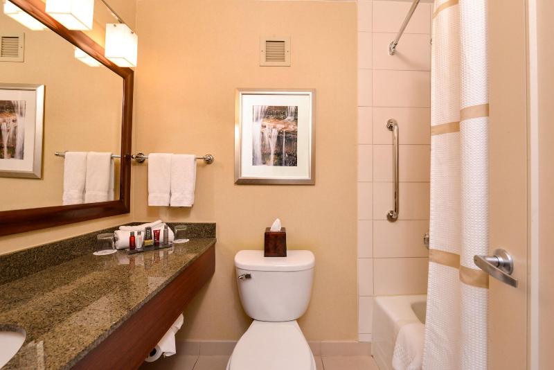 غرفة ديلوكس, Aston Makassar Hotel & Convention Center