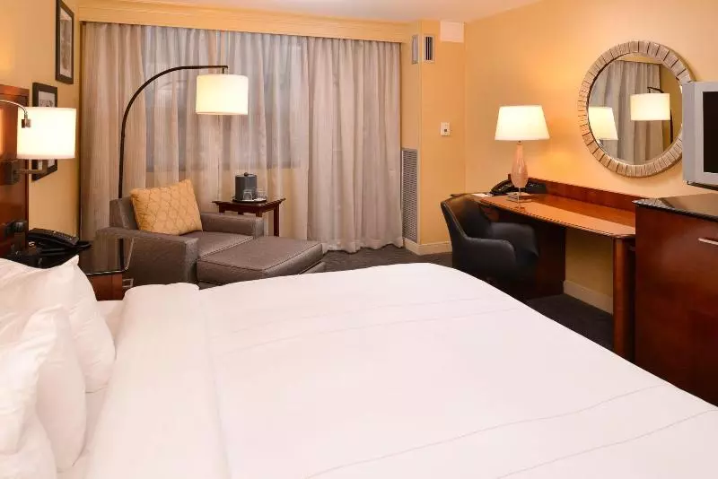 デラックスルーム, Aston Makassar Hotel & Convention Center