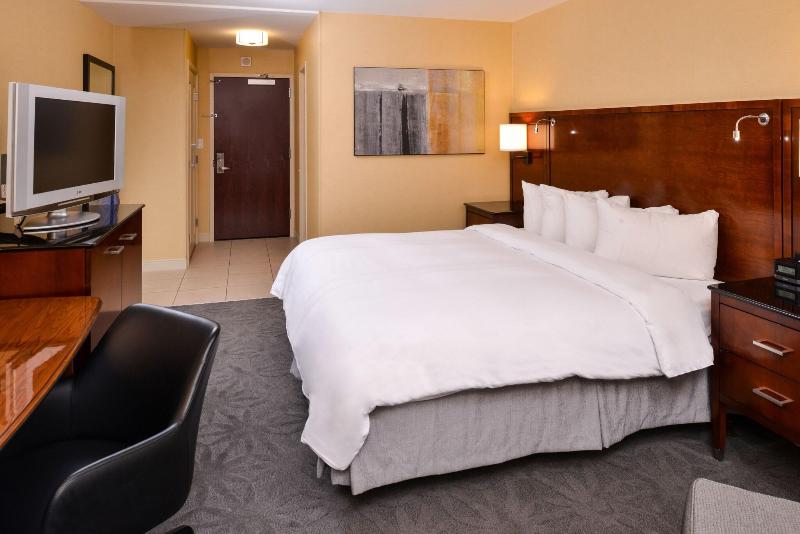 غرفة ديلوكس, Aston Makassar Hotel & Convention Center