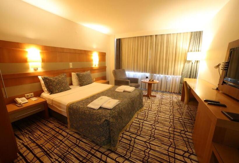 اتاق خانوادگی, Burcman