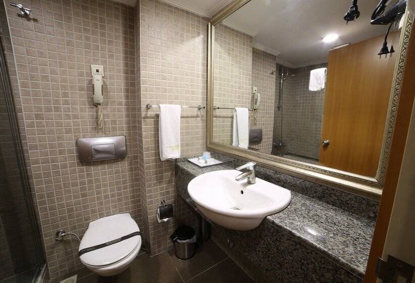 اتاق خانوادگی, Burcman