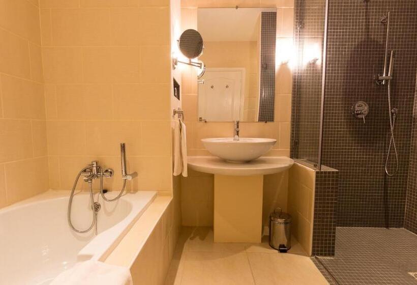 اتاق سوپریور, Calypso