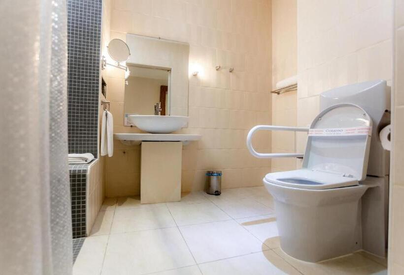 اتاق خانوادگی, Calypso