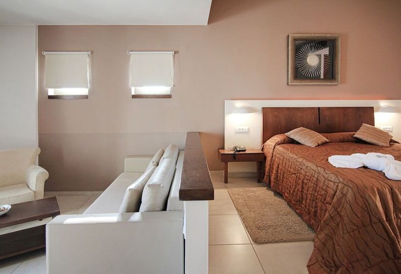 סוויטה אקזקיוטיב, Delina Mountain Resort