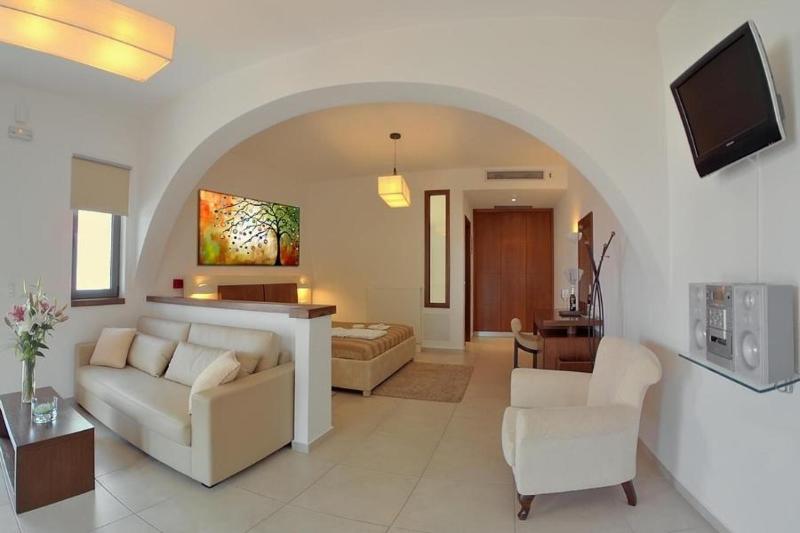 سوییت اجرایی, Delina Mountain Resort