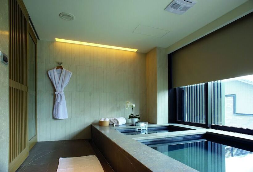 اتاق لوکس, Grand View Resort Beitou