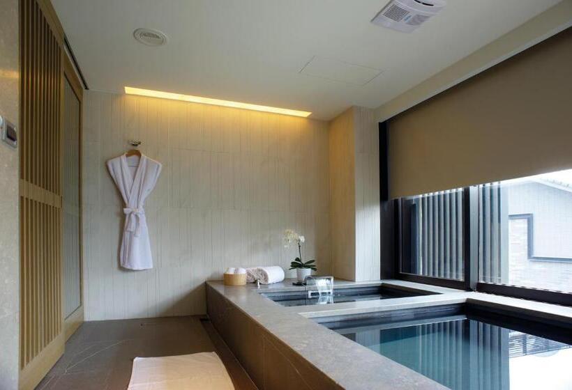 اتاق لوکس, Grand View Resort Beitou