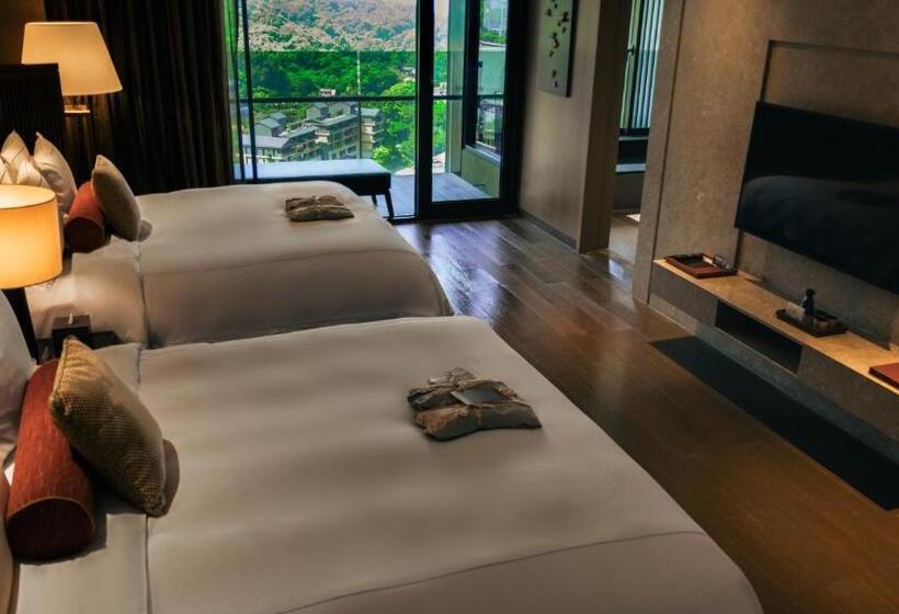 اتاق پریمیوم چهارنفره, Grand View Resort Beitou