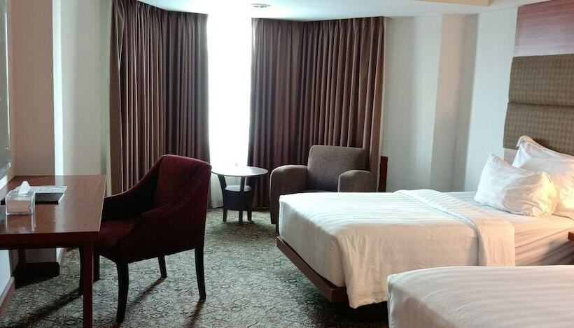 デラックスルーム, Pangeran Pekanbaru