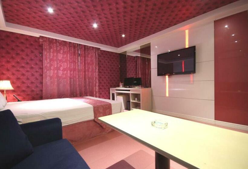 スタンダードルーム, Sono