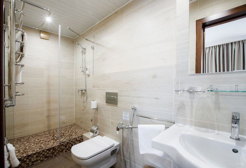 غرفة سوبيريور, Ural