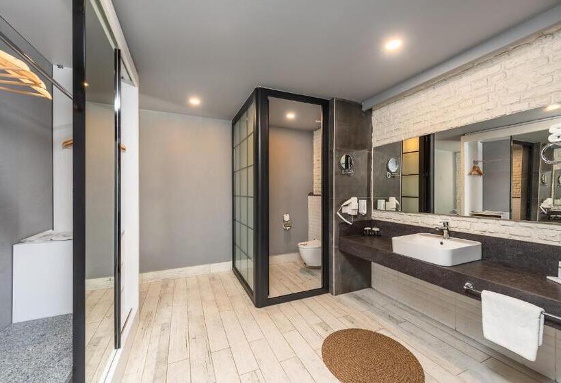 סוויטת פרמיום עם נוף לים, White City Resort Hotel   Ultra All Inclusive