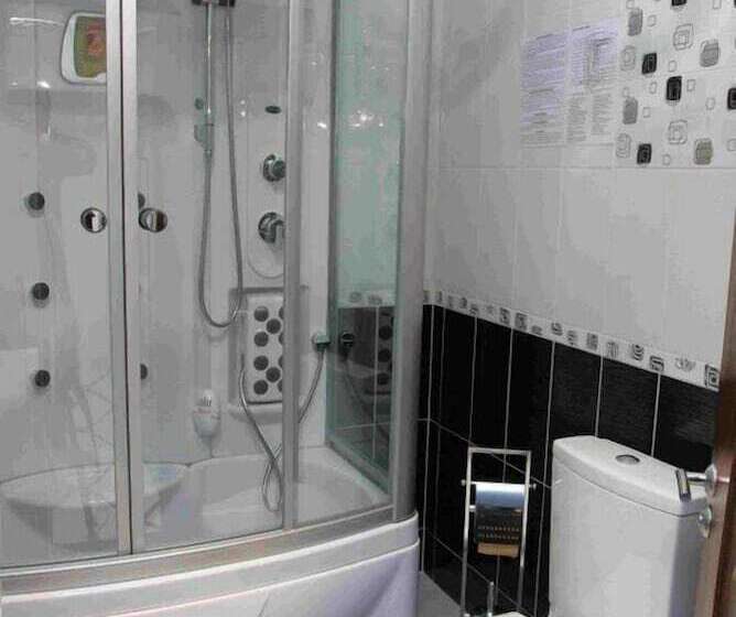 1ベッドルームアパートメント, Zvezda