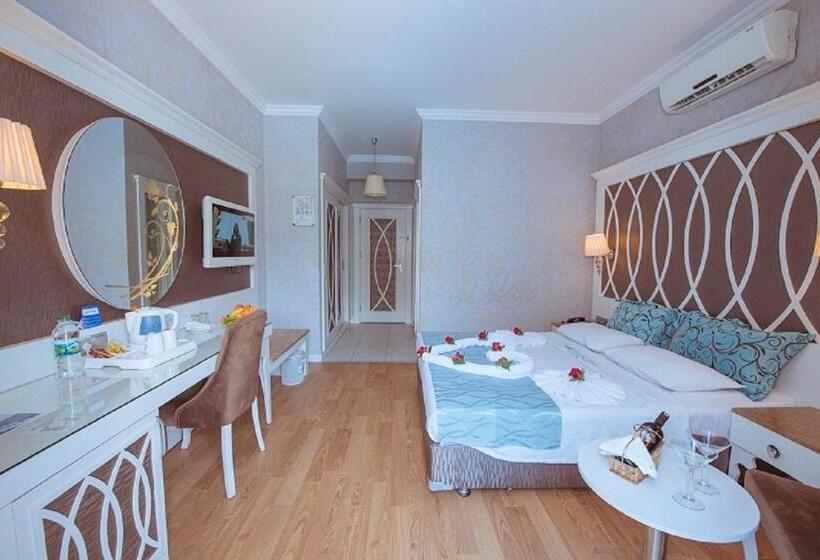 Номер Стандарт Вид на Бассейн, Ocean Blue High Class Hotel & Spa