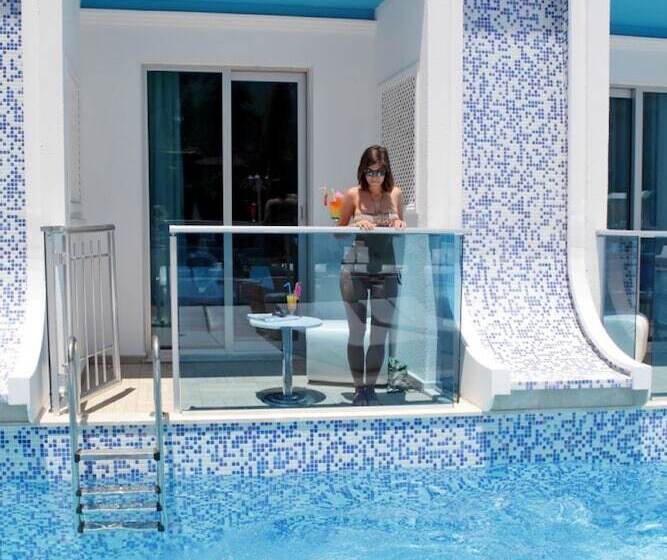 Номер Стандарт Вид на Бассейн, Ocean Blue High Class Hotel & Spa