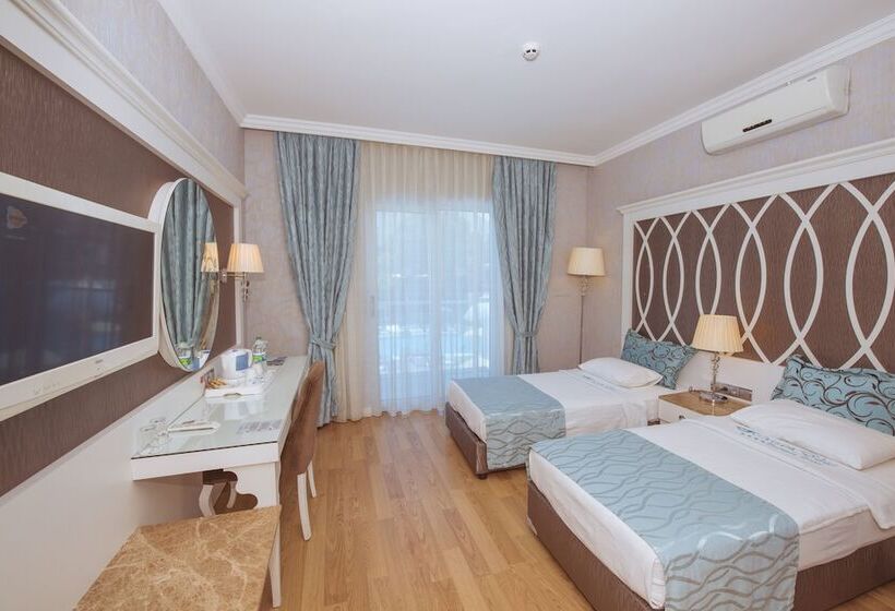 Номер Стандарт Вид на Бассейн, Ocean Blue High Class Hotel & Spa