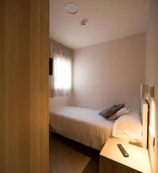 اتاق استاندارد یک نفره, Hostal Martínez