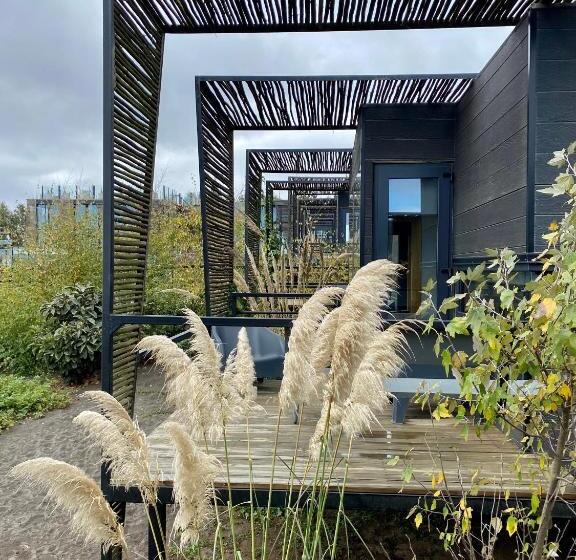 سوییت با چشم‌انداز دریا, Taka Matanzas