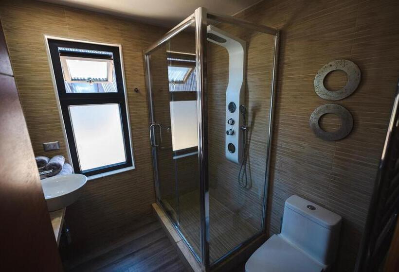 سوییت با چشم‌انداز دریا, Taka Matanzas