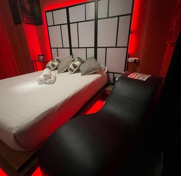 اتاق لوکس, Utopía Alicante Hotel Boutique Para Adultos