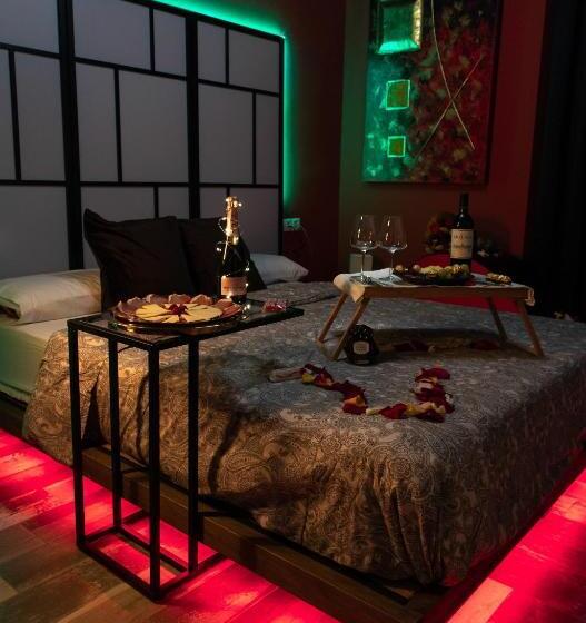 디럭스 룸, Utopía Alicante   Hotel Boutique Para Adultos
