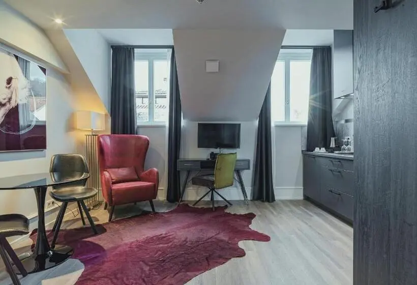 Deluxe-studio, Bs Boutique