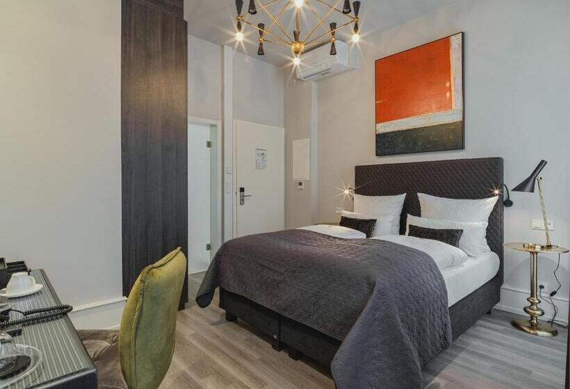 标准间, Bs Boutique