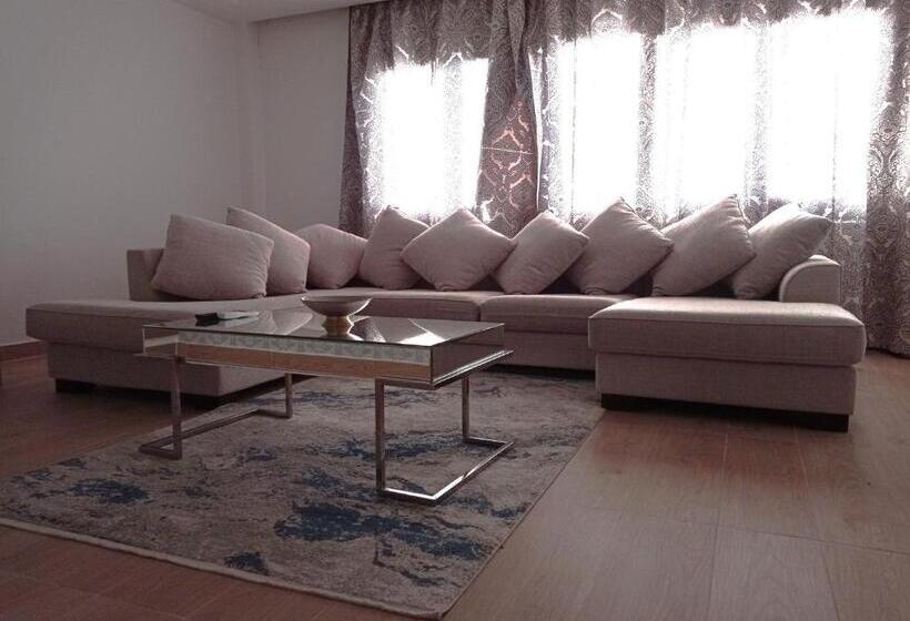 Suite Presidencial, Delphin Nouadhibou