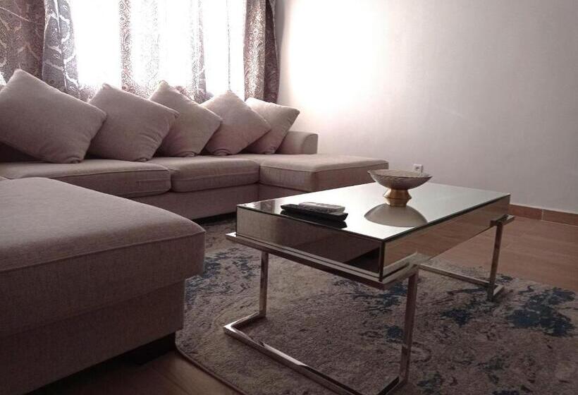 Suite Presidencial, Delphin Nouadhibou