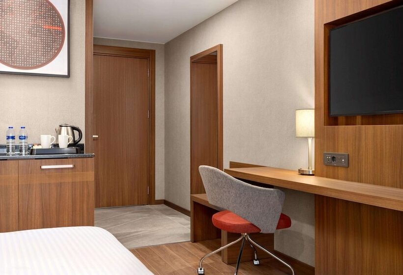 Номер Стандарт Двуспальная Кровать Адаптированный для Инвалидов, Ramada By Wyndham Adiyaman